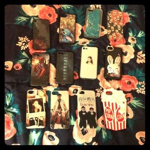 All iPhone 7 cases. Some hard and soft cases.